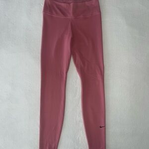 Nike Women’s Dri-FIT Pink Leggings Full-Length Design